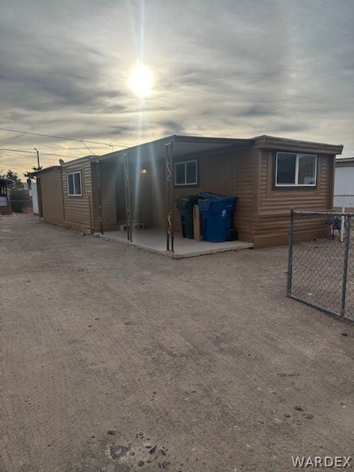 1900 Oliver Dr, Bullhead City, AZ, 86442-4829 | Card Image