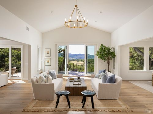 9995 Courtney Dr, Kenwood, CA, 95452-4000 | Card Image