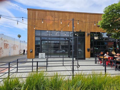 610-612 Mission Ave, Oceanside, CA, 92054-2832 | Card Image