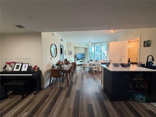 1503-350 S Miami Ave, Miami, FL, 33130-1919 | Card Image