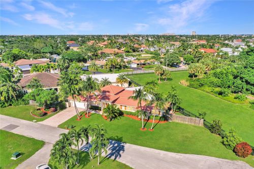 2350 Ne 27th Ter, Pompano Beach, FL, 33062-1113 | Card Image