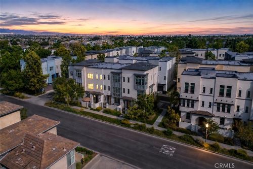 250 Cultivate, Irvine, CA, 92618 | Card Image