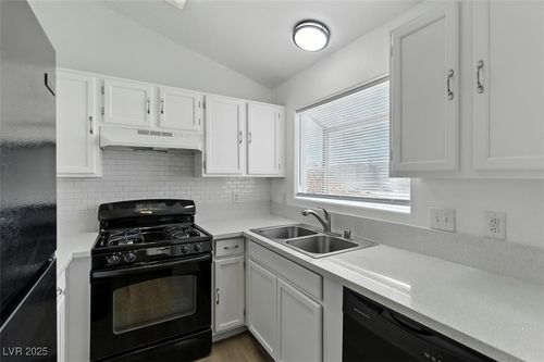 n-661 Anne Ln, Henderson, NV, 89015-1514 | Card Image