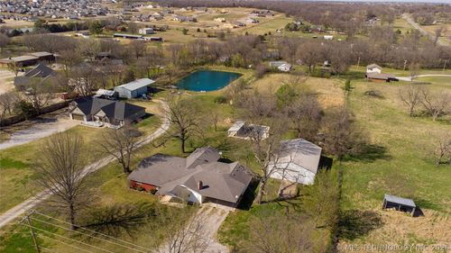 7935 E 86th St N, Owasso, OK, 74055-6949 | Card Image