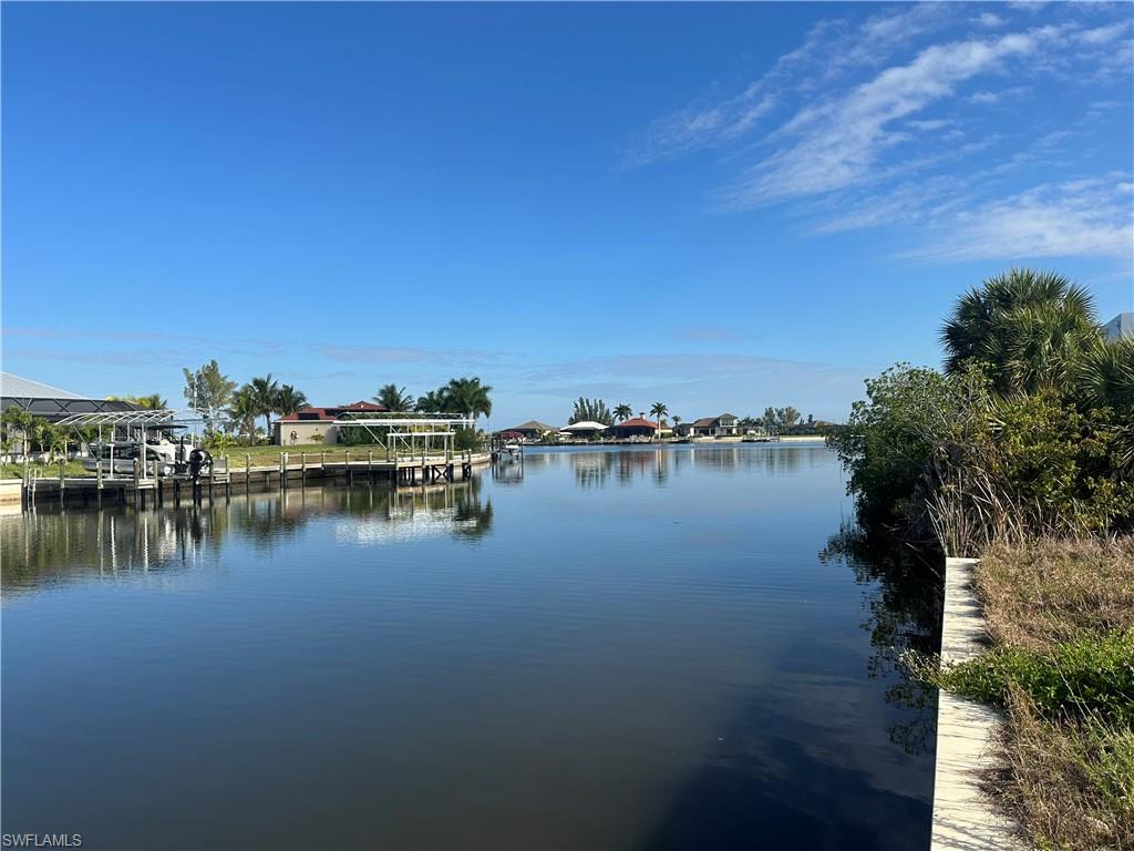 Land in CAPE CORAL 4
