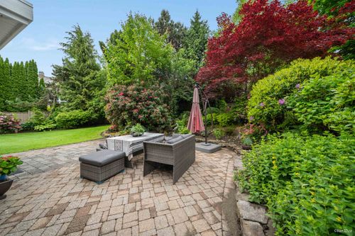 15828 Somerset Pl, Surrey, BC, V3Z0H9 | Card Image