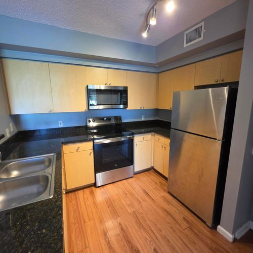 404a-1919 Van Buren St, Hollywood, FL, 33020-7814 | Card Image