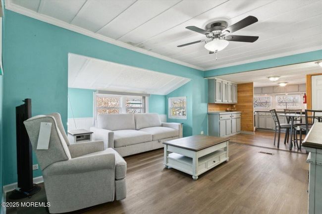 212 Roberts Rd, Home with 2 bedrooms, 1 bathrooms and 2 parking in Toms River NJ | Image 9