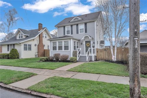 4111 Deveaux St, Niagara Falls, NY, 14305-1619 | Card Image