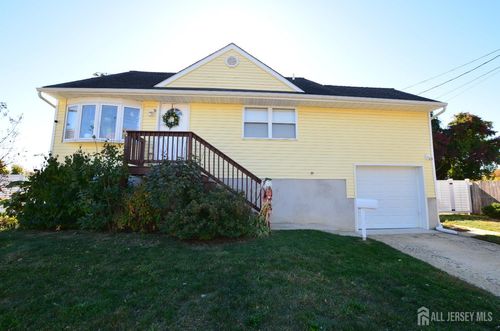 6 Dibling St, Union Beach, NJ, 07735-3005 | Card Image