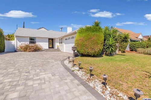 7317 Katherine Ave, Van Nuys, CA, 91401 | Card Image