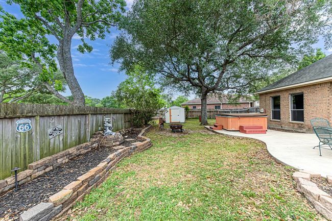 Extra landscaping | Image 36