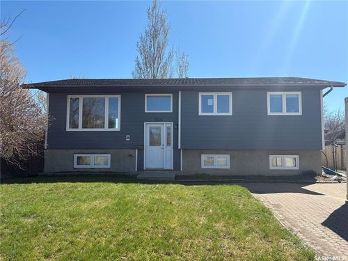 1126 Brett Bay, Regina, SK, S4N6N7 | Card Image