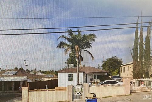 2228 College Ave, Bakersfield, CA, 93306-3342 | Card Image