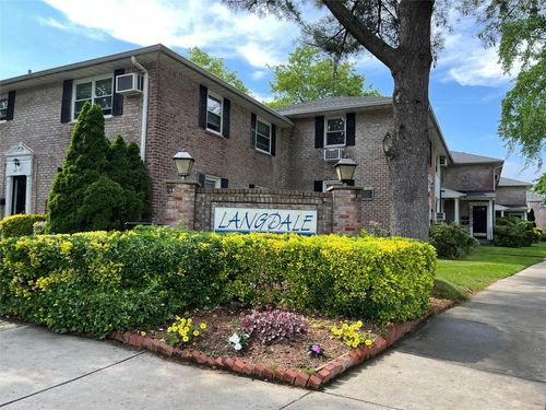 175b-82 268th St, Glen Oaks, NY, 11004-1563 | Card Image