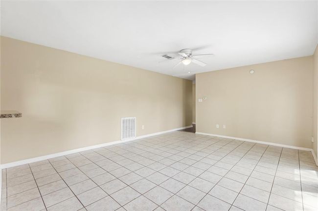 1101 E Rutgers Ln, House other with 3 bedrooms, 2 bathrooms and 2 parking in Deer Park TX | Image 9