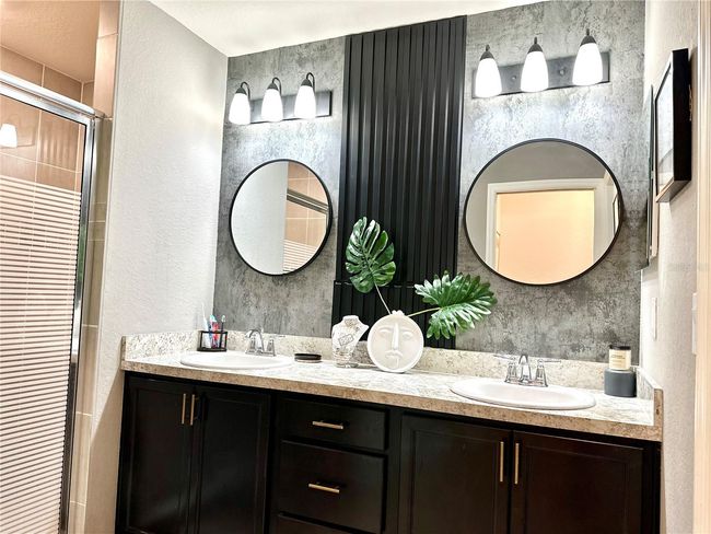 Primary bathroom | Image 20
