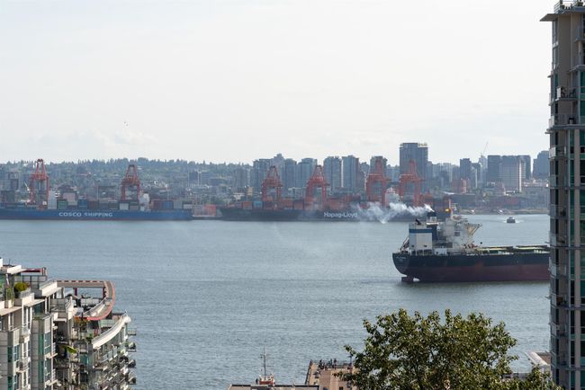 Water view with city skyline | Image 12