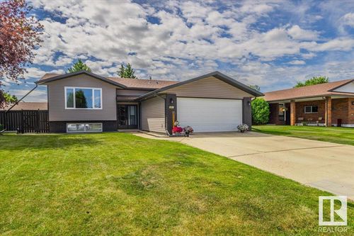 207 Willow Cres, Wetaskiwin, AB, T9A2X2 | Card Image