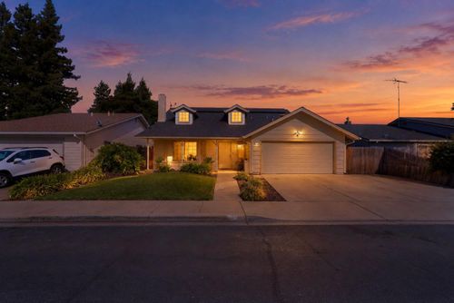 73 S Obsidian Drive, Oakdale, CA, 95361 | Card Image