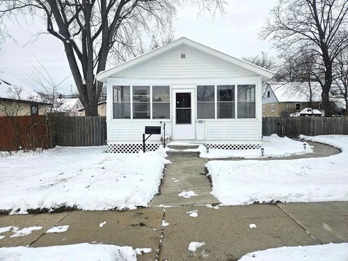 321 E Carroll St, Portage, WI, 53901-1803 | Card Image