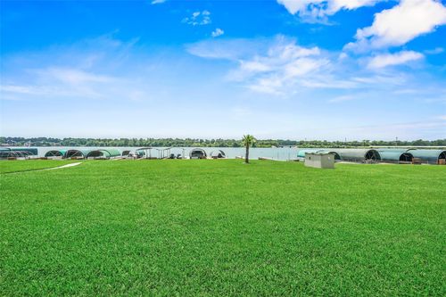 127 W Palm Blvd, Montgomery, TX, 77356-4964 | Card Image