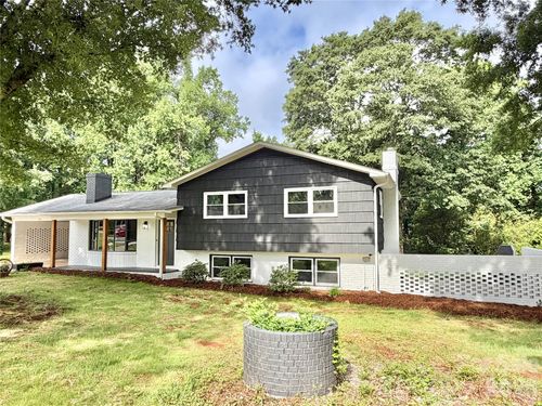 303 Deal Ave, Conover, NC, 28613-9003 | Card Image