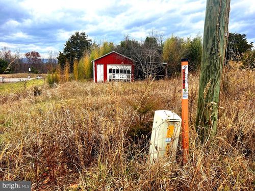 158 Eastern Dr, Moorefield, WV, 26836 | Card Image