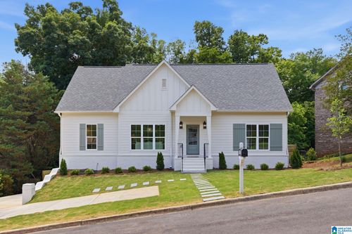 5917 Southcrest Rd, BIRMINGHAM, AL, 35213-1117 | Card Image