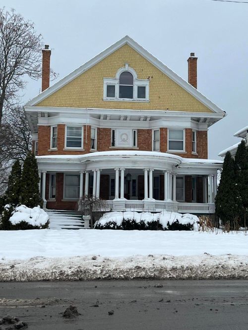 161 Capital Ave Ne, Battle Creek, MI, 49017-3928 | Card Image