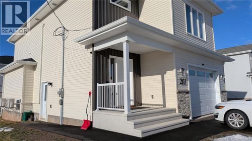 203 Runneymeade Rd, Riverview, NB, E1B0T7 | Card Image