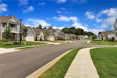 7008 Cambridge Drive, House other with 4 bedrooms, 3 bathrooms and null parking in Flowery Branch GA | Image 3