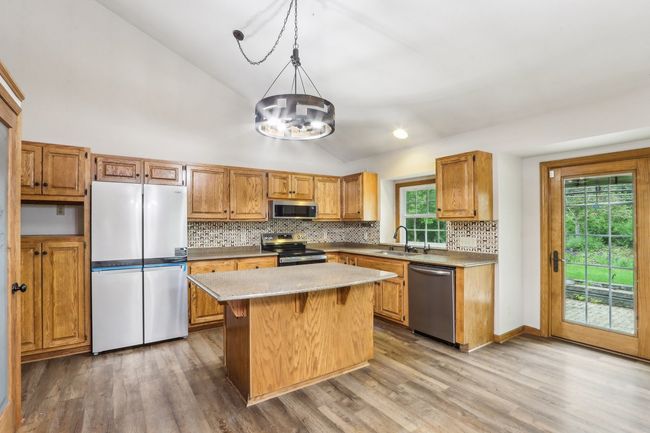 N61W14730 Woodcrest Ct, House other with 3 bedrooms, 3 bathrooms and 2 parking in Menomonee Falls WI | Image 13