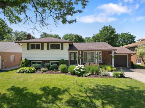 6949 Brian Cres, Niagara Falls, ON, L2J3P5 | Card Image