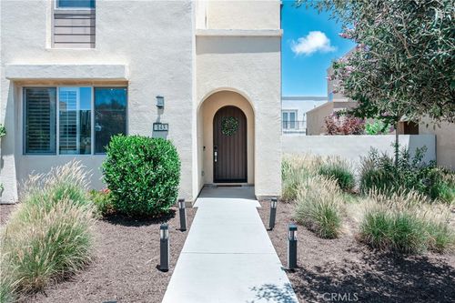 143 Interval, Irvine, CA, 92618 | Card Image