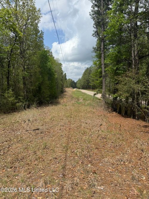 347 Old Highway 49 E, Hattiesburg, MS, 39401-8896 | Card Image