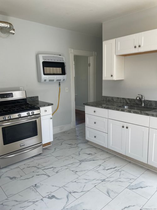 apt-3-204 Alder St, Waterbury, CT, 06708-5006 | Card Image