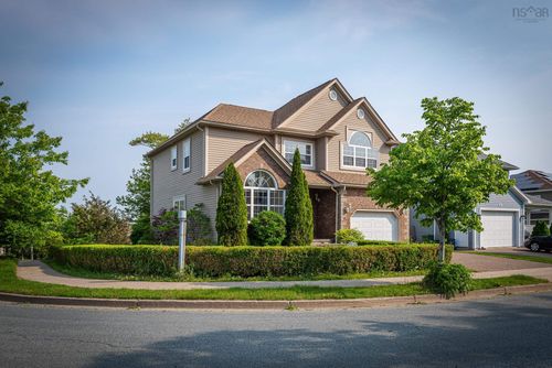 48 Castlepark Grove, Halifax, NS, B3M4X9 | Card Image
