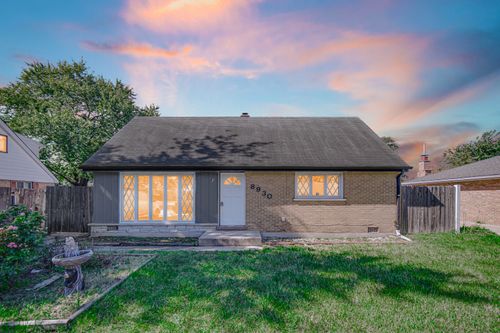 8930 Saratoga Dr, Bridgeview, IL, 60455-2034 | Card Image