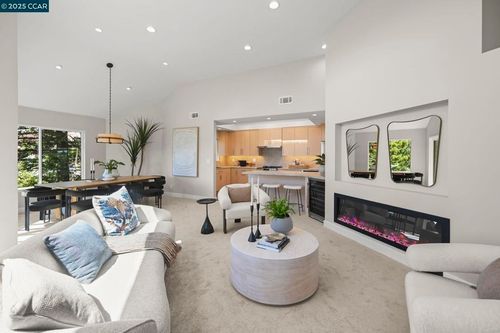 4c-1824 Stanley Dollar Dr, Walnut Creek, CA, 94595 | Card Image