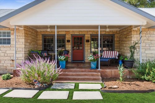 1102 Avenue G, Marble Falls, TX, 78654-5243 | Card Image