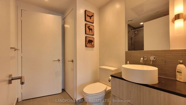 607 - 161 Roehampton Ave, Condo with 2 bedrooms, 1 bathrooms and null parking in Toronto ON | Image 16