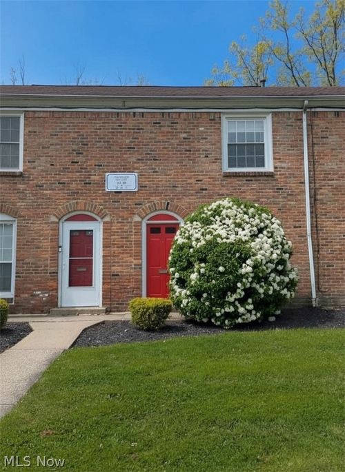 t-36-11 Trenton Square, Euclid, OH, 44143 | Card Image