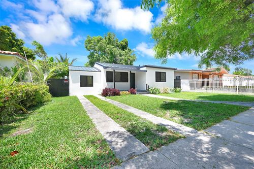 2261 Sw 26th St, Miami, FL, 33133-2327 | Card Image