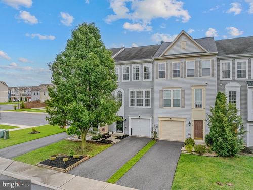 98 Magellan Dr, MARTINSBURG, WV, 25404-4003 | Card Image