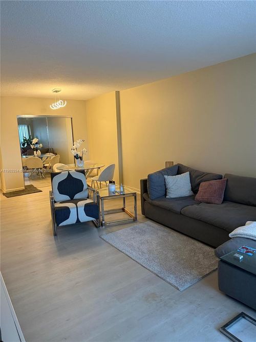 apt-408-400 Kings Point Dr, Sunny Isles Beach, FL, 33160-4733 | Card Image