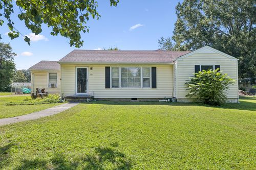 206 Bragg Cir, Tullahoma, TN, 37388-2910 | Card Image