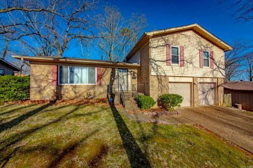 1124 Old Charter Ct, Little Rock, AR, 72211-2416 | Card Image