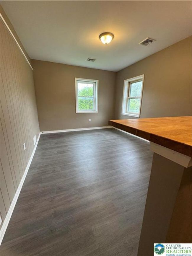 A - 7 S Front St, Condo with 3 bedrooms, 2 bathrooms and null parking in Coplay PA | Image 5
