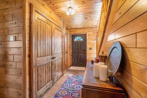 20064 Long Lake Rd, Hillman, MI, 49746-9586 | Card Image